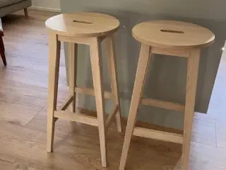 Barstole i massivt egetræ