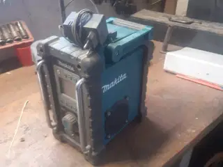 Makita arbejdsradio BMR 100