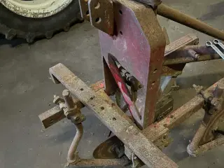 købes Skjold - Kat 2. Bæreaksel og topstangsfæste