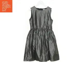 Kjole fra H&M (str. 140 cm)