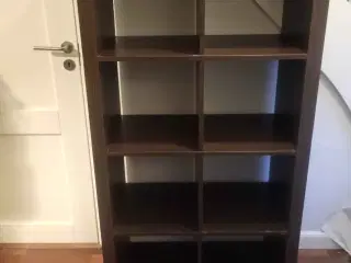 Slidt IKEA Kallax 4X2 rum