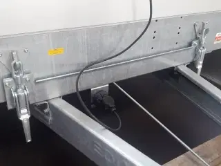 Eduard trailer 5022-3500 AKB TIP