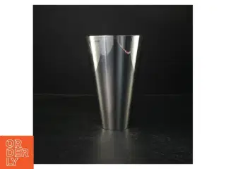 Glasvase og Metalvase fra Eva Solo (str. 21 cm)