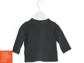 Sort bluse med kaninprint fra H&M (str. 68)