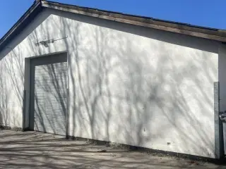 God højloftet. søjlefri hal i smukke omgivelser