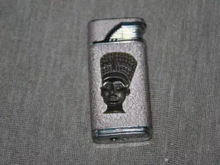 Lighter med egyptisk motiv