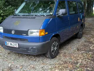 VW T4 Caravelle bus