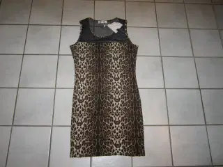 Flot Leopard Kjole