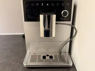 Fuldautomatisk kaffemaskine 