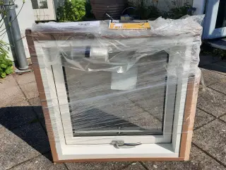 Vindue 60x60cm m/2-lags glas - fejlkøb - 