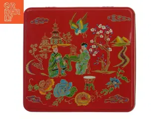 Dekoreret metalæske (str. 23,5x22x6,5 cm)