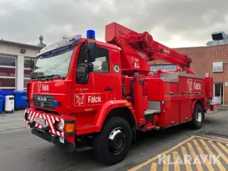 Lifttender MAN LE 18.280