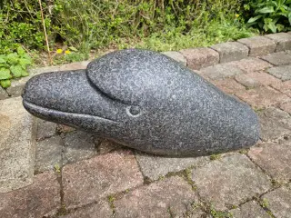 Delfin af Granit