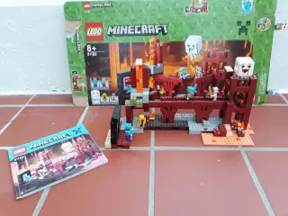 Lego Minecraft, 21122