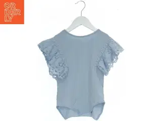 Bluse med blonder ærmer fra Zara (str. 140)