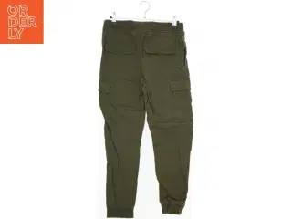 Grøn cargo bukser fra H&M (str. 152)