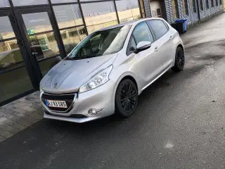 Peugeot 208 1,2