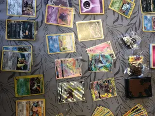 Mange Pokemon kort
