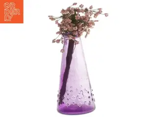 vase og kunstig blomst