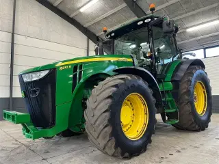 John Deere 8310R Med Centralsmøring