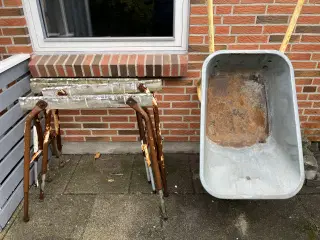 Trillebør og 4 bukke.
