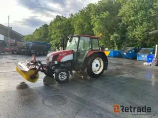 New Holland TL90