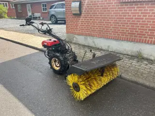 Nibbi 600 fejekost/ redskabsbærer 