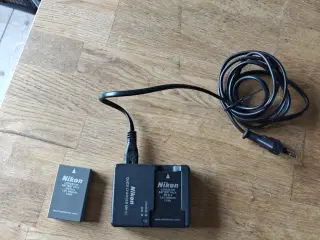 Nikon MH-23 oplader + 2 stk. brugte batterier EN-E
