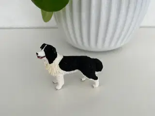 Schleich hund