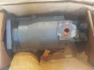 John Deere AE29476  Hydrostat motor