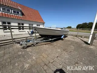 Båd og trailer