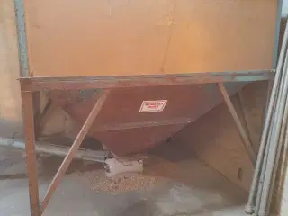 Silo 2x2 mtr. Moesgård, træpiller