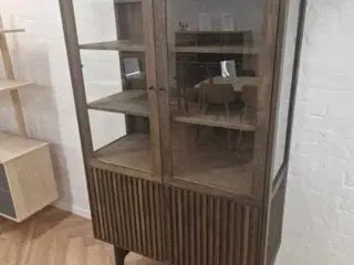 Vitrineskab smoked olieret egetræ 