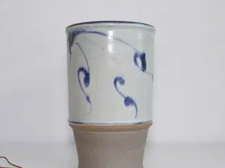 Keramik vase af keramiker Lars Kähler