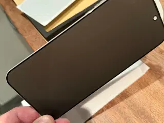 Panserglas Privacy iPhone 16 pro Max (2 stk)