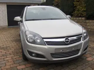 Opel Astra 1,6 16V 115 Classic Wagon