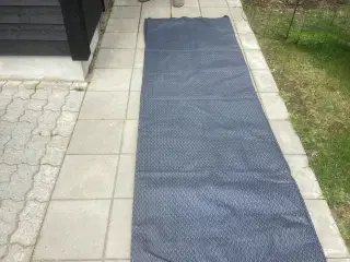 Fortelt tæppe isabella