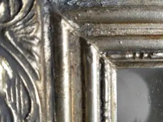 Spejl i sølvramne. Facetsleben.