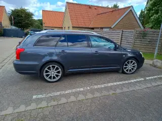 Toyota Avensis 2,4 automatic T 25