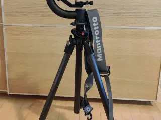 Manfrotto 055CXPRO3 carbon Tripod 