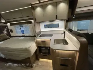 2025 - Kabe Travel Master Royal X780 LT   Kabe Travel master Royal X780 LT med ende badeværelse model 2025 kan ses hos Camping-Specialisten.