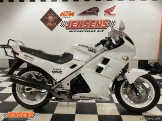 Honda VFR 750