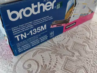 Brother TN-135M toner