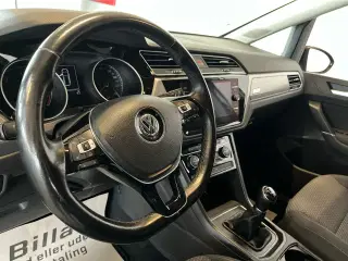 VW Touran 2,0 TDi 150 Comfortline Van