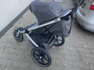 Løbevogn  Thule  ,aluminum ,god i standen,