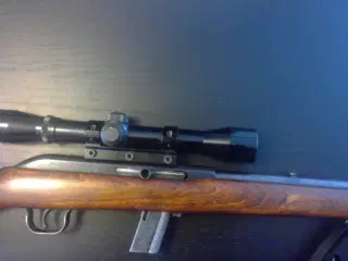 Salonriffel Remington model 64B 22LR halvautomat.