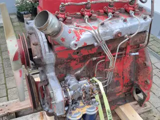 IH tysk 246 motor