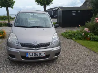 Toyota Yaris Verso