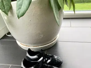 Adidas fodboldstøvler