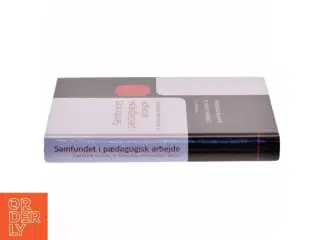 Samfundet i pædagogisk arbejde (Bog)
